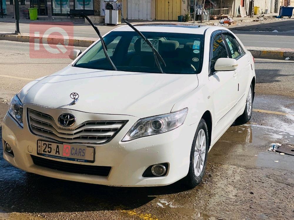 تۆیۆتا کامری